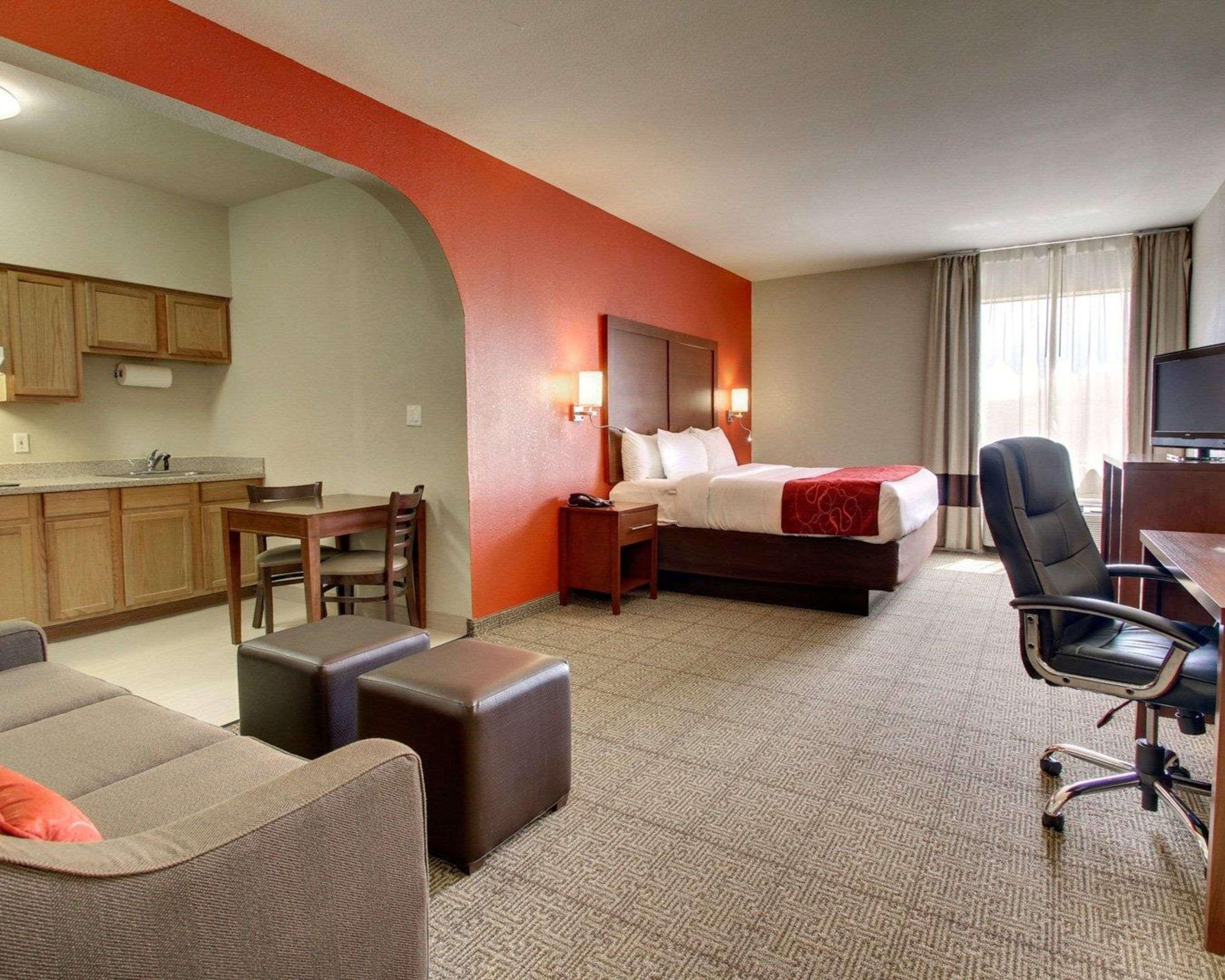 Comfort Suites Tyler South Экстерьер фото