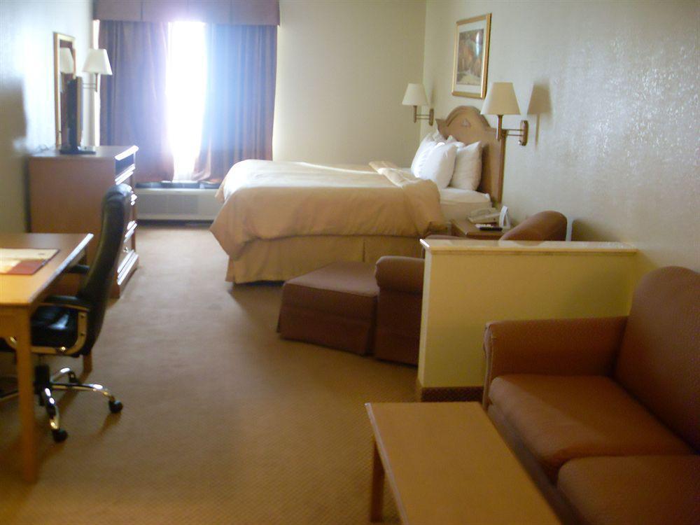Comfort Suites Tyler South Экстерьер фото